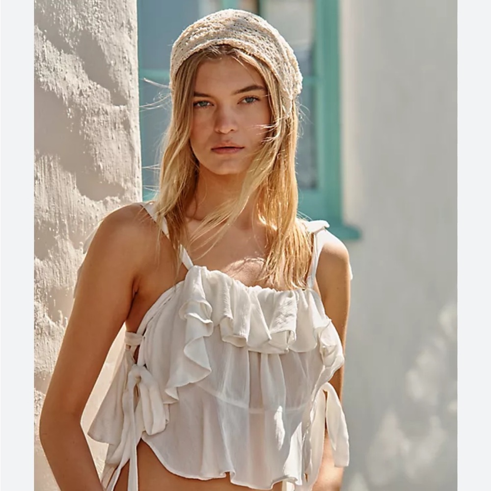 Free People  white top size Small P